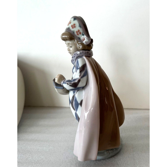 Lladro Concertina Boy 05695 Figurine Playing Accordian Jester Clown Figurine - Picture 8 of 10